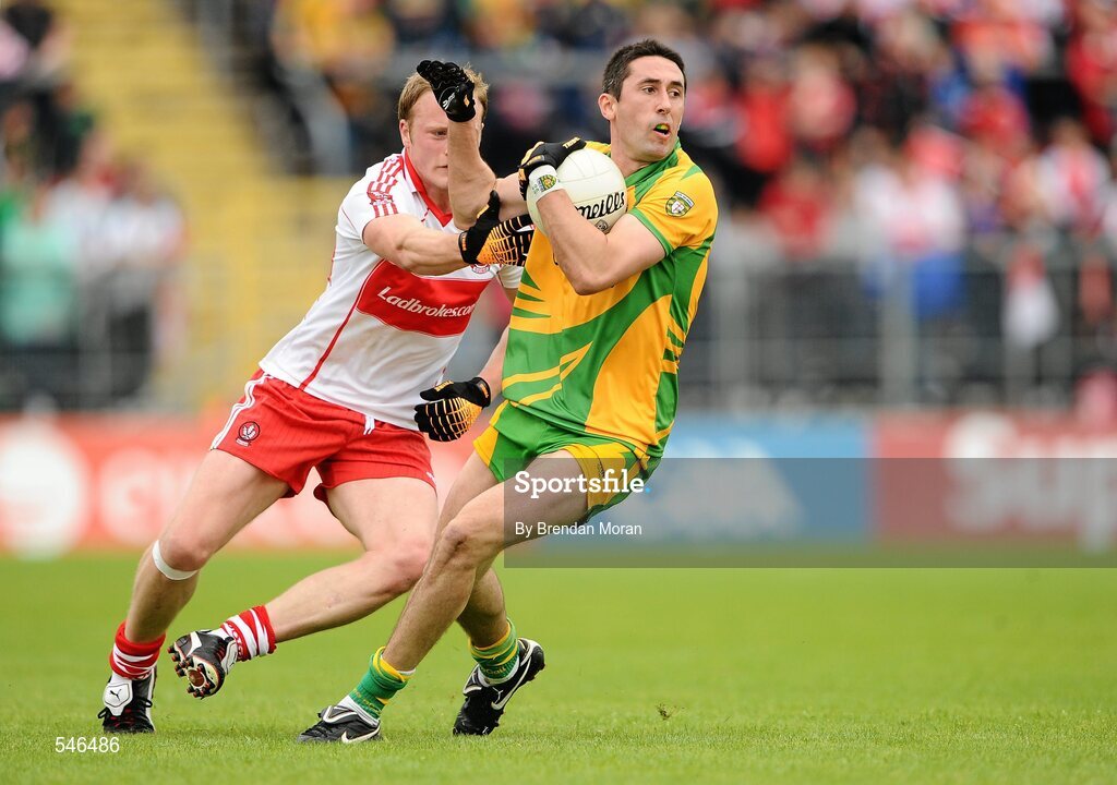 17 July 2011; Rory Kavanagh, Donegal, in action against Michael Friel, Derry. Ulster GAA Football Senior Championship Final, Derry v Donegal, St Tiernach's Park, Clones, Co. Monaghan. Picture credit: Brendan Moran / SPORTSFILE