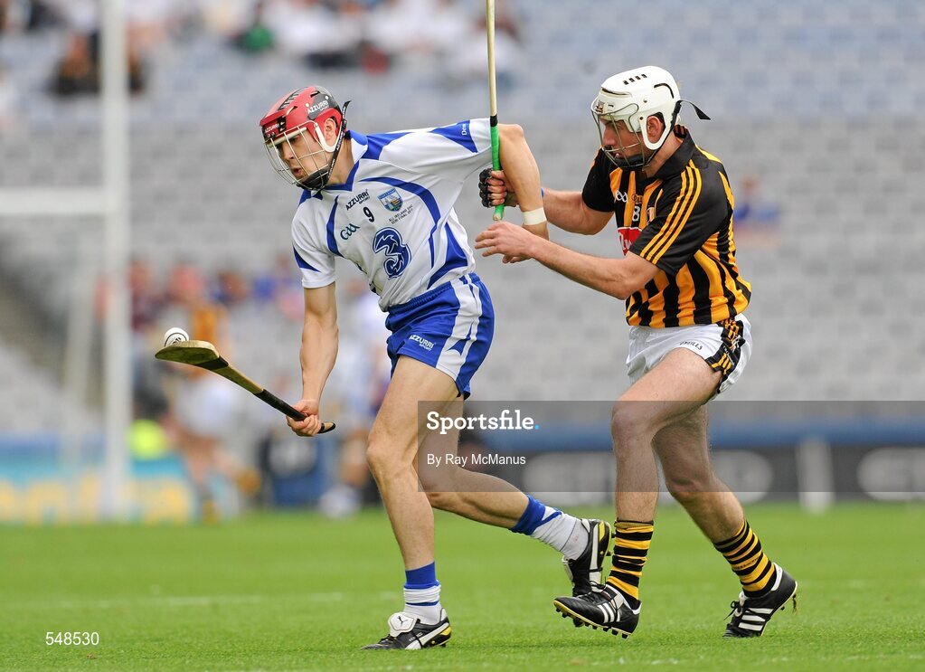 7 August 2011; Shane O'Sullivan, Waterford, in action against Michael Fennelly, Kilkenny. GAA Hurling All-Ireland Senior Championship Semi-Final, Kilkenny v Waterford, Croke Park, Dublin. Picture credit: Ray McManus / SPORTSFILE