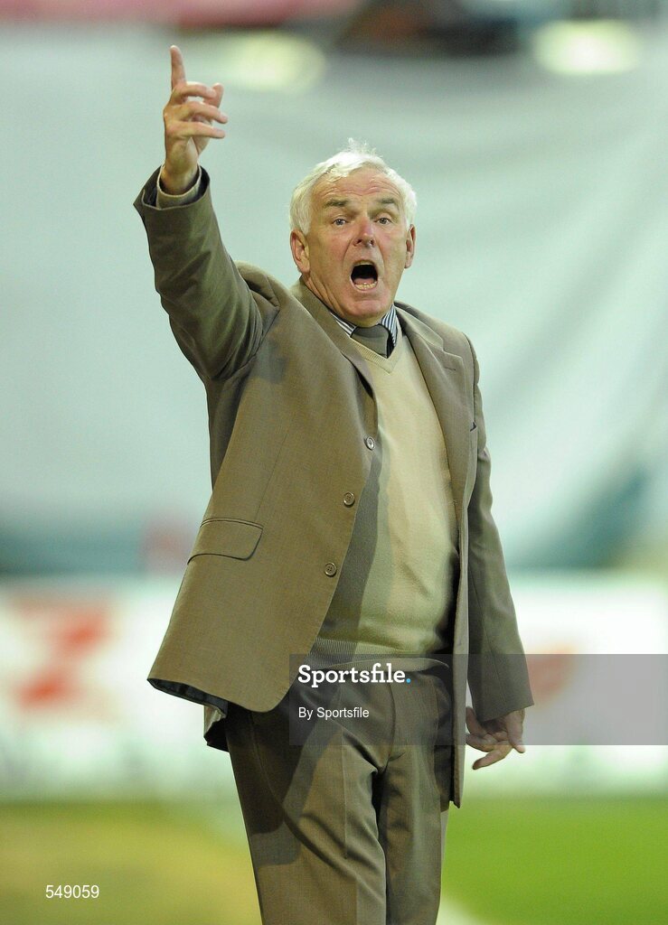 19 August 2011; Drogheda United manager Mick Cooke during the game. Airtricity League Premier Division, St Patrick's Athletic v Drogheda United, Richmond Park, Dublin. Photo by Sportsfile