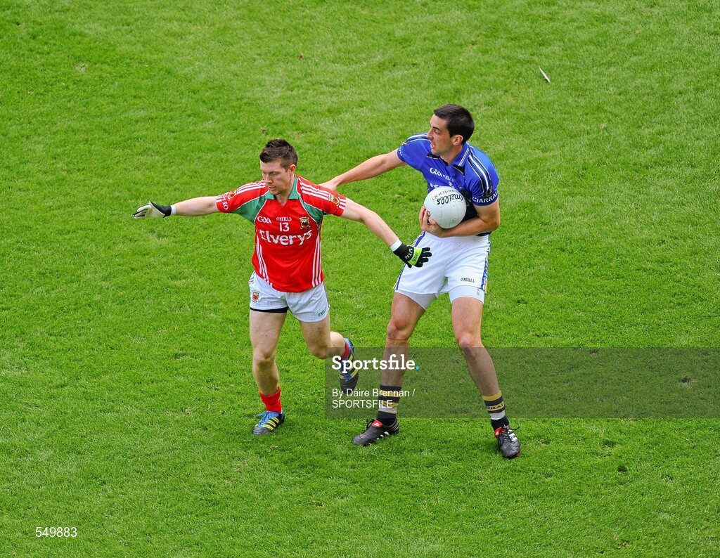 21 August 2011; Anthony Maher, Kerry, in action against Enda Varley, Mayo. GAA Football All-Ireland Senior Championship Semi-Final, Mayo v Kerry, Croke Park, Dublin. Picture credit: Dáire Brennan / SPORTSFILE