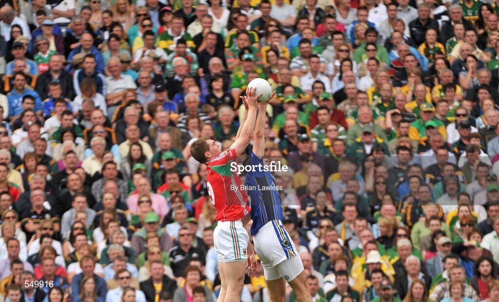 21 August 2011; Anthony Maher, Kerry, in action against Seamus O'Shea, Mayo. GAA Football All-Ireland Senior Championship Semi-Final, Mayo v Kerry, Croke Park, Dublin. Picture credit: Brian Lawless / SPORTSFILE