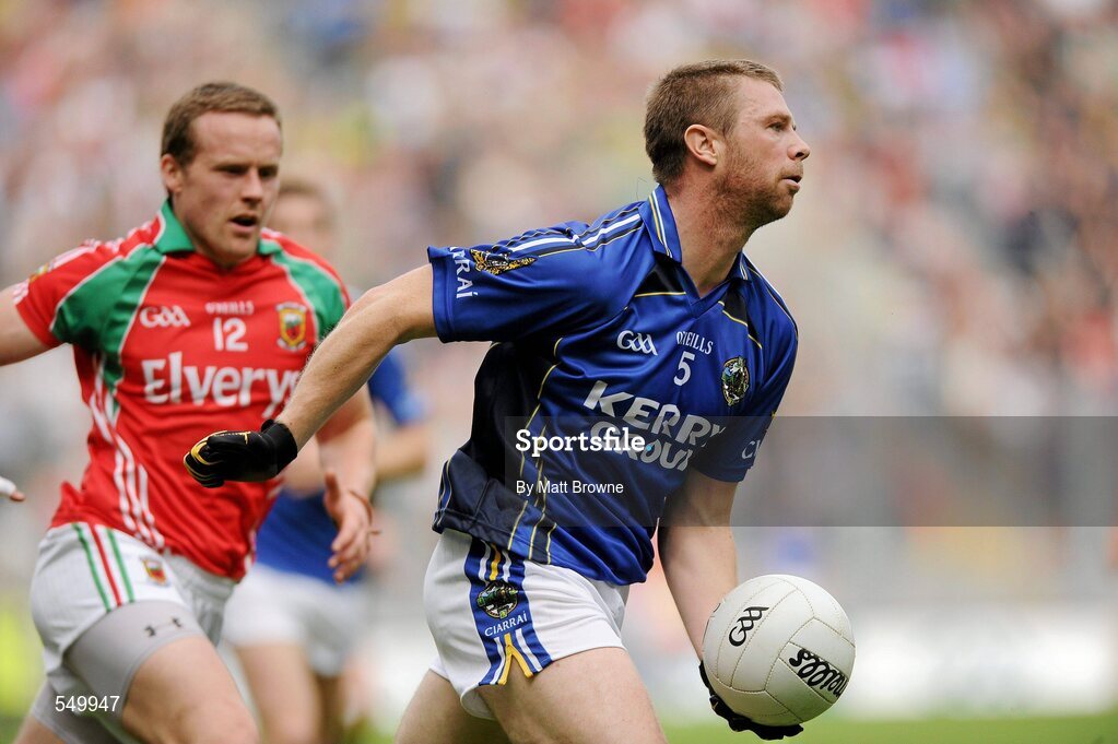 21 August 2011; Tomas O'Se, Kerry, in action against Andy Moran, Mayo. GAA Football All-Ireland Senior Championship Semi-Final, Mayo v Kerry, Croke Park, Dublin. Picture credit: Matt Browne / SPORTSFILE