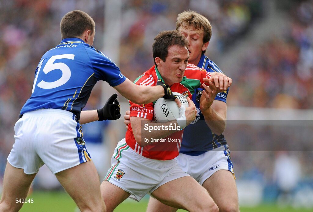 21 August 2011; Alan Dillon, Mayo, in action against Kieran O'Leary and Donnchada Walsh, Kerry. GAA Football All-Ireland Senior Championship Semi-Final, Mayo v Kerry, Croke Park, Dublin. Picture credit: Brendan Moran / SPORTSFILE