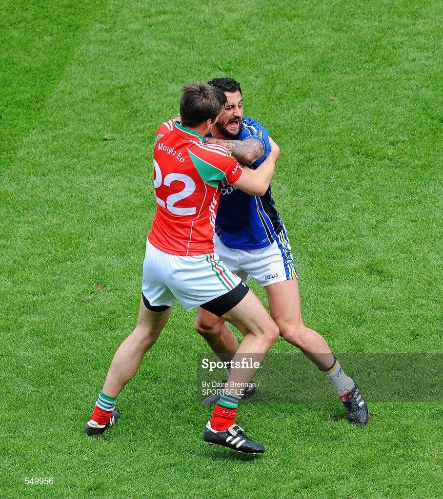 21 August 2011; Ronan McGarrity, Mayo, and Paul Galvin, Kerry, get involved in a scuffle. GAA Football All-Ireland Senior Championship Semi-Final, Mayo v Kerry, Croke Park, Dublin. Picture credit: Dáire Brennan / SPORTSFILE
