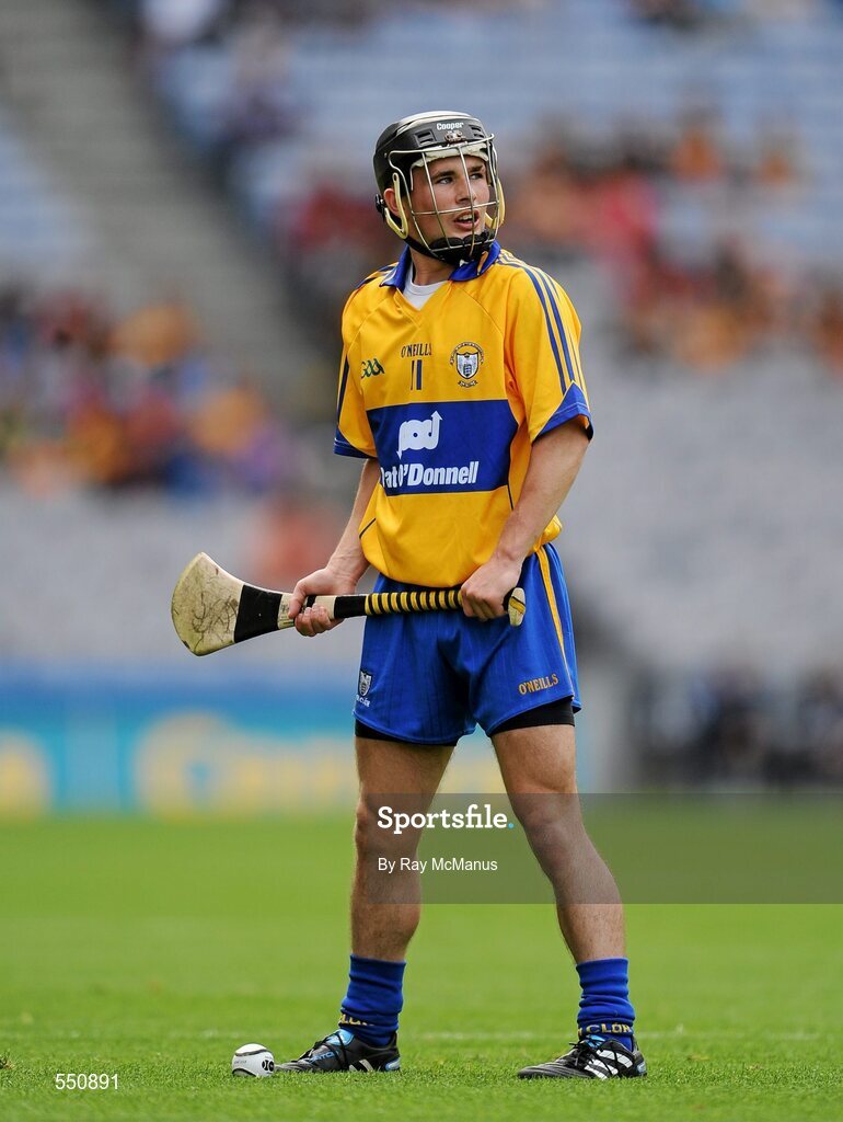 7 August 2011; Cathal O'Connell, Clare, prepares to take a free. GAA Hurling All-Ireland Minor Championship Semi-Final, Clare v Galway, Croke Park, Dublin. Picture credit: Ray McManus / SPORTSFILE