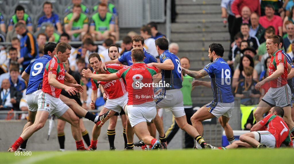 21 August 2011; Kerry and Mayo players fight for possession of the ball. GAA Football All-Ireland Senior Championship Semi-Final, Mayo v Kerry, Croke Park, Dublin. Picture credit: Brian Lawless / SPORTSFILE