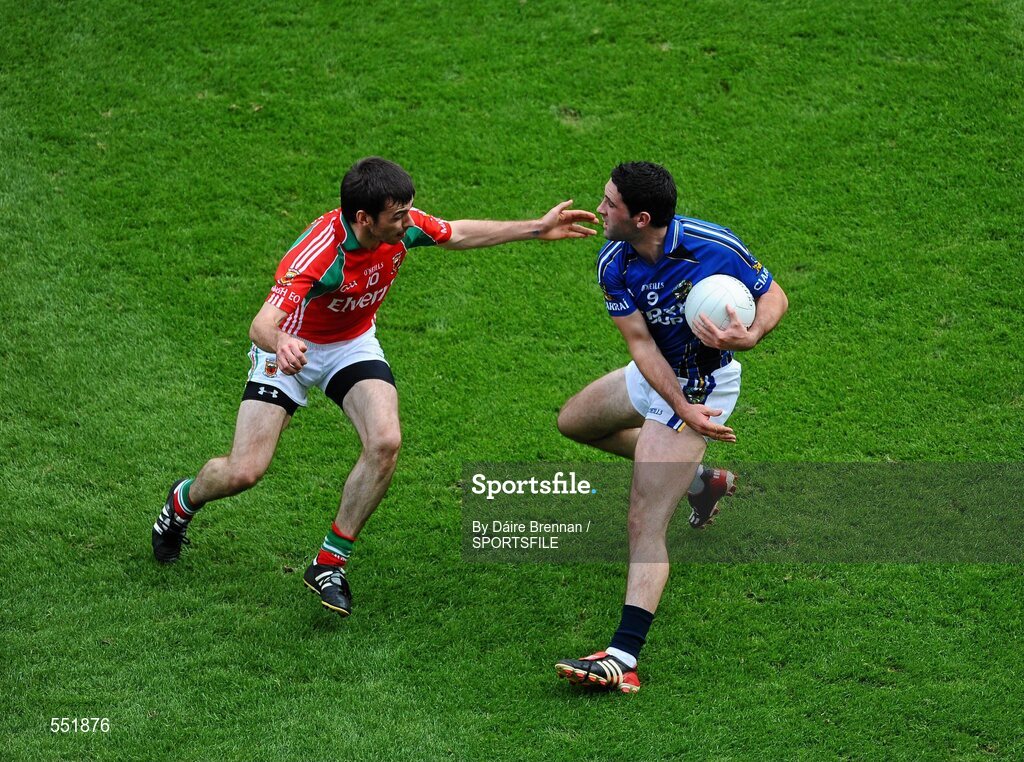 21 August 2011; Bryan Sheehan, Kerry, in action against Kevin McLoughlin, Mayo. GAA Football All-Ireland Senior Championship Semi-Final, Mayo v Kerry, Croke Park, Dublin. Picture credit: Dáire Brennan / SPORTSFILE