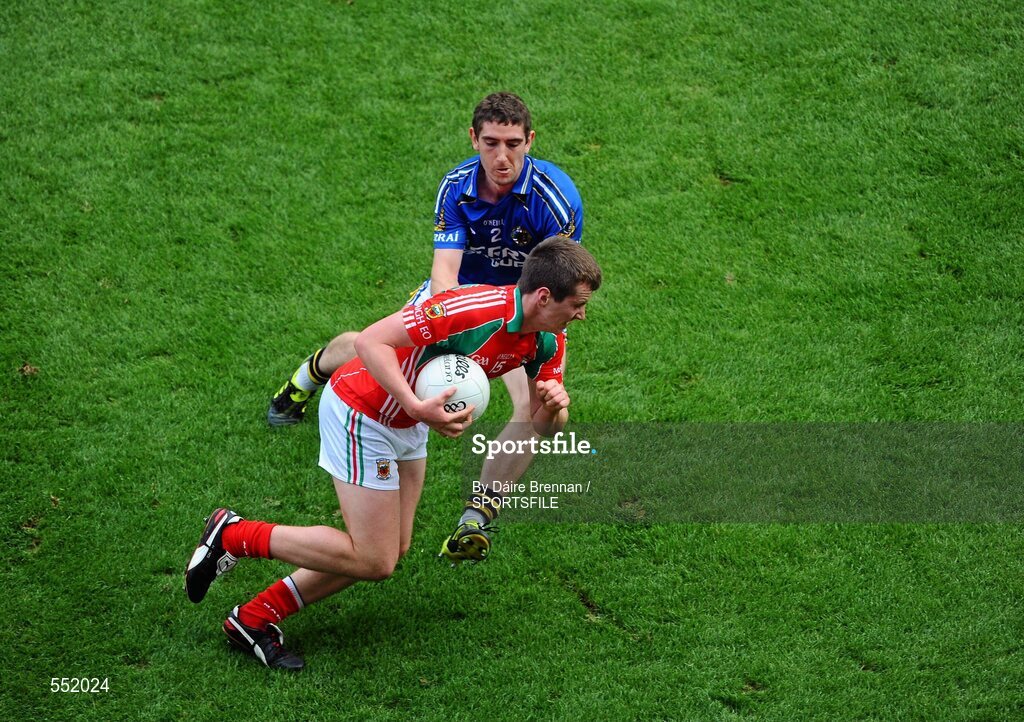 21 August 2011; Cillian O'Connor, Mayo, in action against Killian Young, Kerry. GAA Football All-Ireland Senior Championship Semi-Final, Mayo v Kerry, Croke Park, Dublin. Picture credit: Dáire Brennan / SPORTSFILE