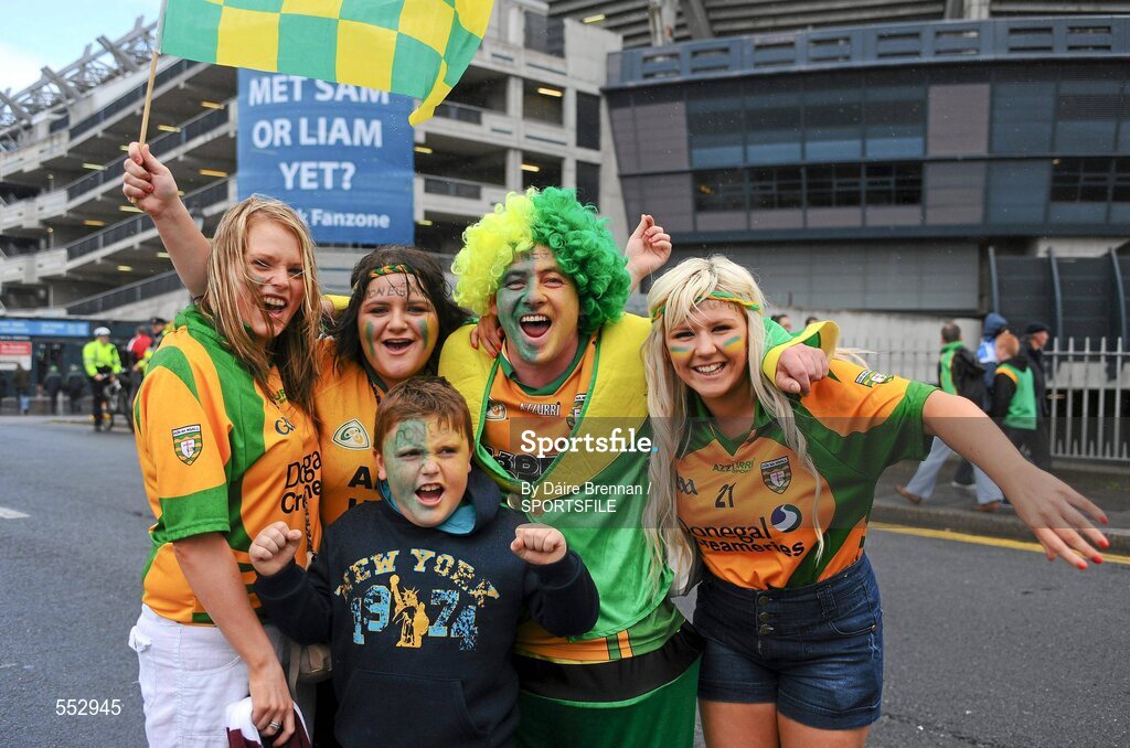 28 August 2011; Donegal supporters left to right, Rea Spence, Danielle O'Shea, Alan Spence, aged 8, James O'Shea, and Sarah Henry, from Killybegs, Co. Donegal, on their way to the game. Supporters at the GAA Football All-Ireland Championship Semi-Finals, Croke Park, Dublin. Picture credit: Dáire Brennan / SPORTSFILE