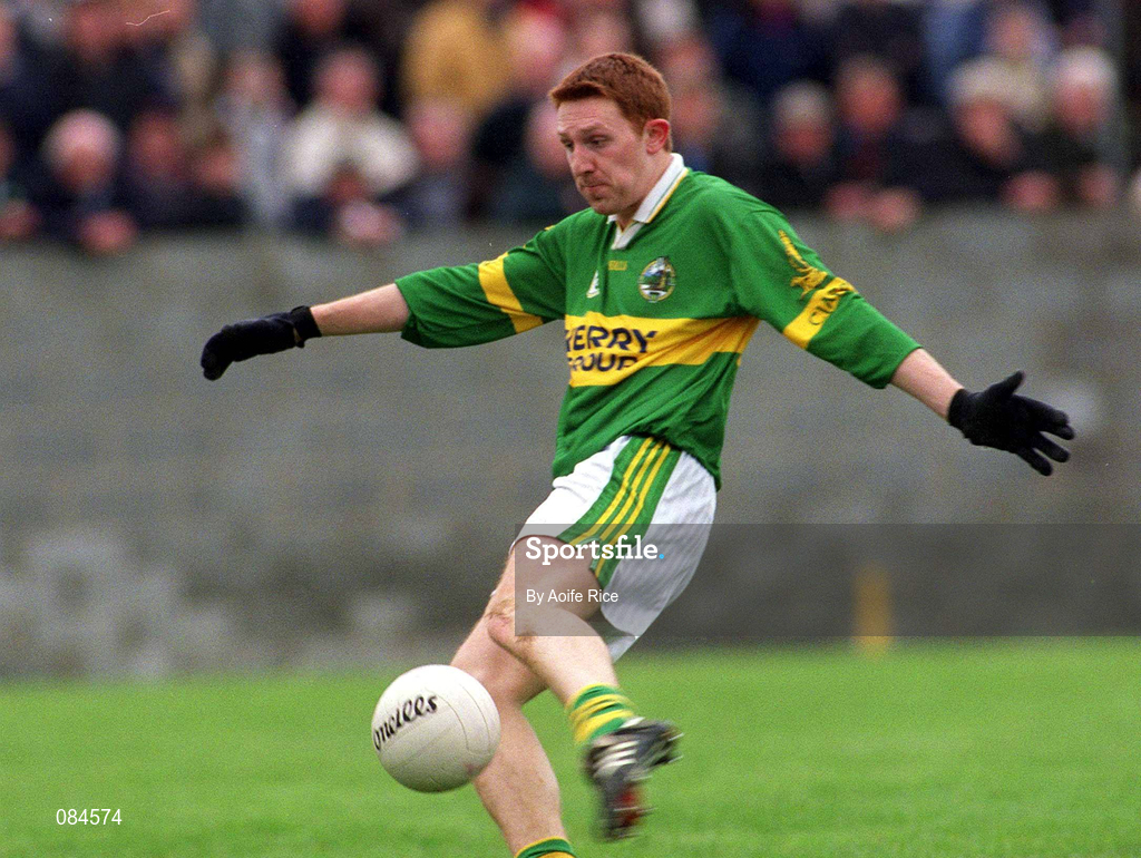 31 March 2002; Noel Kennelly of Kerry shoots to score his side's second goal during the Allianz National Football League Division 2A Round 7 match between Louth and Kerry at Páirc Mhuire in Ardee in Louth. Photo by Aoife Rice/Sportsfile