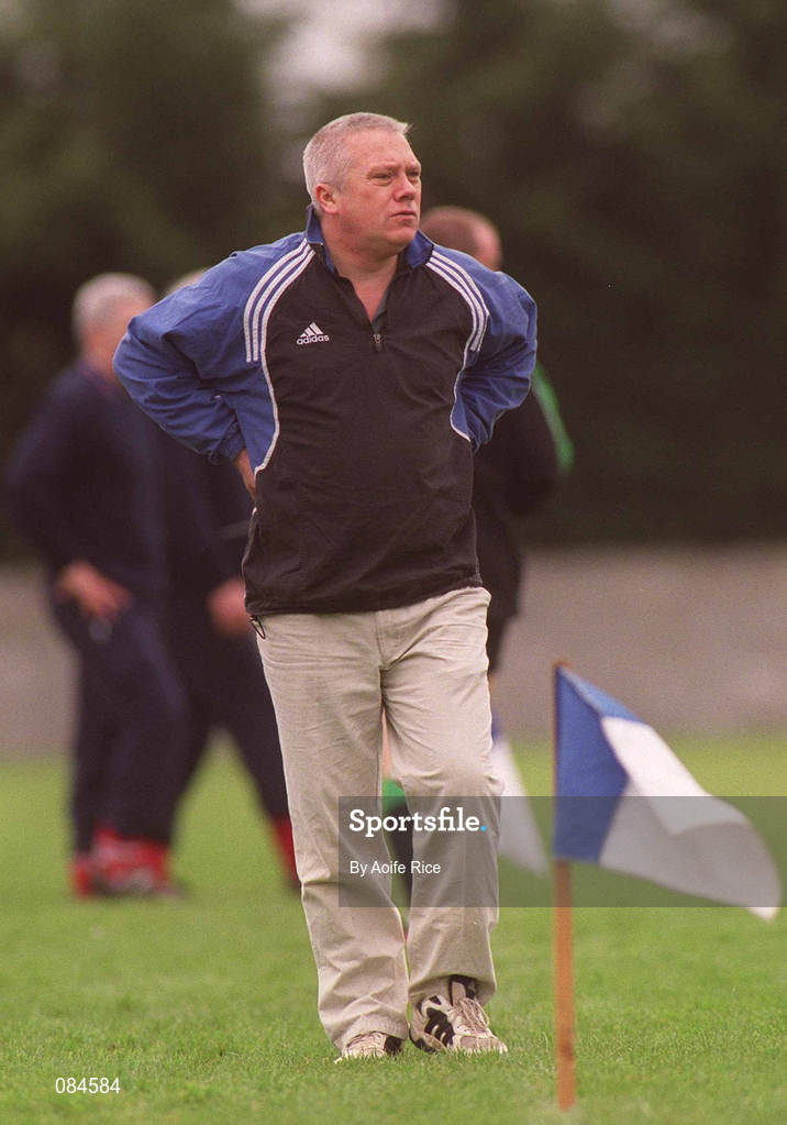 31 March 2002; Kerry manager Paidí Ó Sé watches on during the final minutes of the Allianz National Football League Division 2A Round 7 match between Louth and Kerry at Páirc Mhuire in Ardee in Louth. Photo by Aoife Rice/Sportsfile