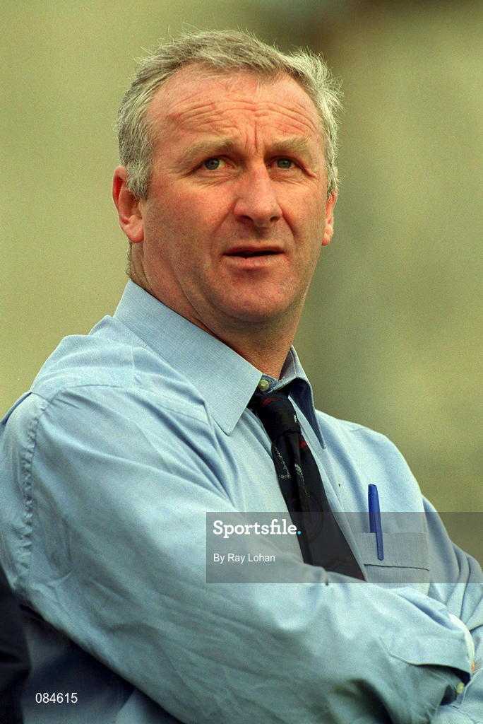 31 March 2002; Shelbourne manager Dermot Keely during the eircom League Premier Division match between Bohemians and Shelbourne at Dalymount Park in Dublin. Photo by Ray Lohan/Sportsfile