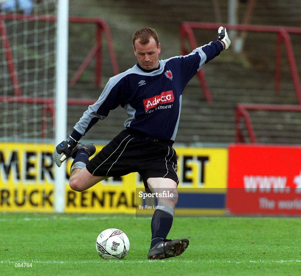 31 March 2002; Wayne Russell of Bohemians during the eircom League Premier Division match between Bohemians and Shelbourne at Dalymount Park in Dublin. Photo by Ray Lohan/Sportsfile