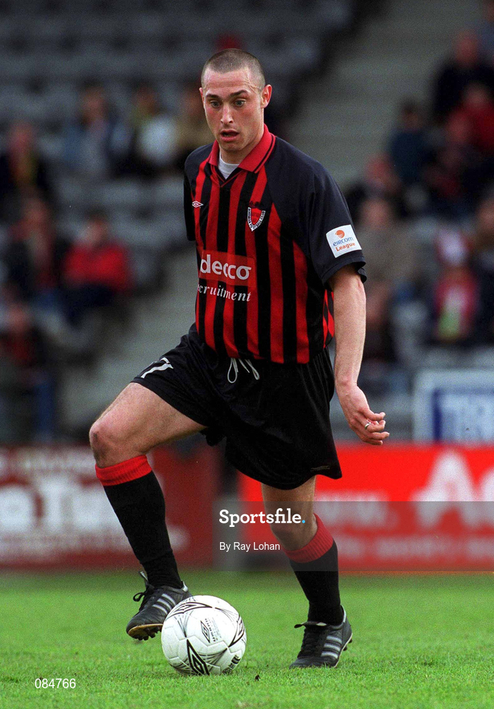 31 March 2002; Dave Morrison of Bohemians during the eircom League Premier Division match between Bohemians and Shelbourne at Dalymount Park in Dublin. Photo by Ray Lohan/Sportsfile