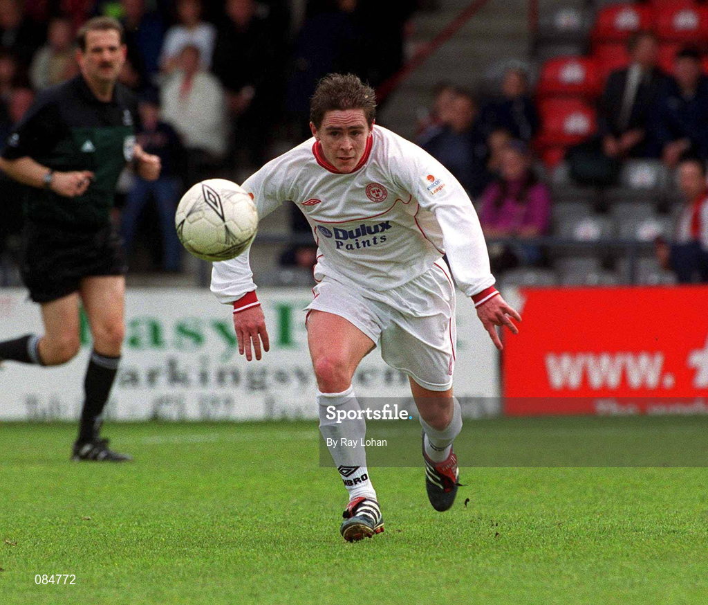 31 March 2002; Richie Baker of Shelbourne during the eircom League Premier Division match between Bohemians and Shelbourne at Dalymount Park in Dublin. Photo by Ray Lohan/Sportsfile