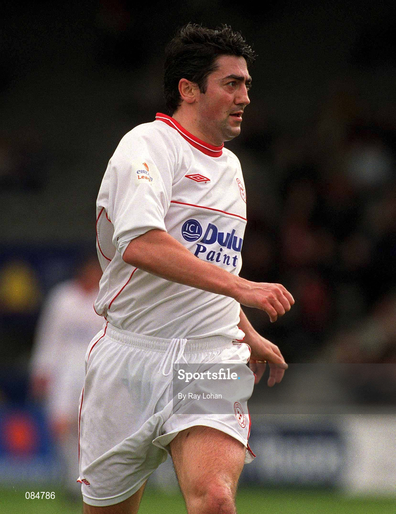 31 March 2002; Peter Hutton of Shelbourne during the eircom League Premier Division match between Bohemians and Shelbourne at Dalymount Park in Dublin. Photo by Ray Lohan/Sportsfile