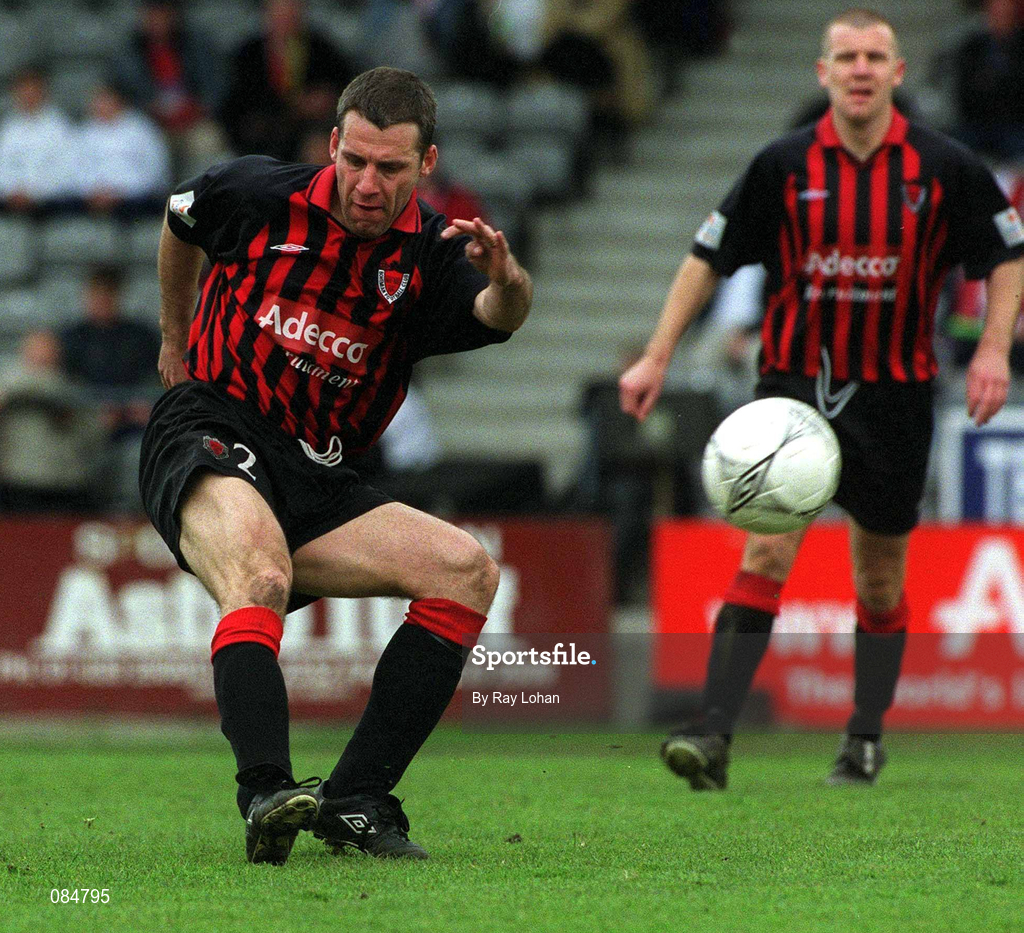 31 March 2002; Tony O'Connor of Bohemians during the eircom League Premier Division match between Bohemians and Shelbourne at Dalymount Park in Dublin. Photo by Ray Lohan/Sportsfile