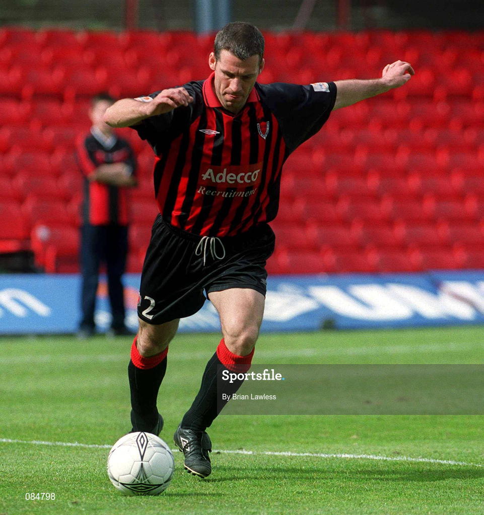 31 March 2002; Tony O'Connor of Bohemians during the eircom League Premier Division match between Bohemians and Shelbourne at Dalymount Park in Dublin. Photo b Brian Lawless/Sportsfile