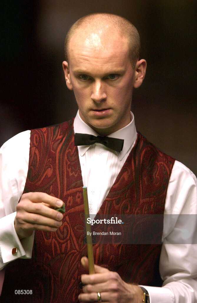 21 March 2002; Peter Ebdon during the Citywest Irish Masters Snooker Quarter-Final match between Peter Ebdon and Mark Williams at Citywest Hotel in Saggart, Dublin. Photo by Brendan Moran/Sportsfile