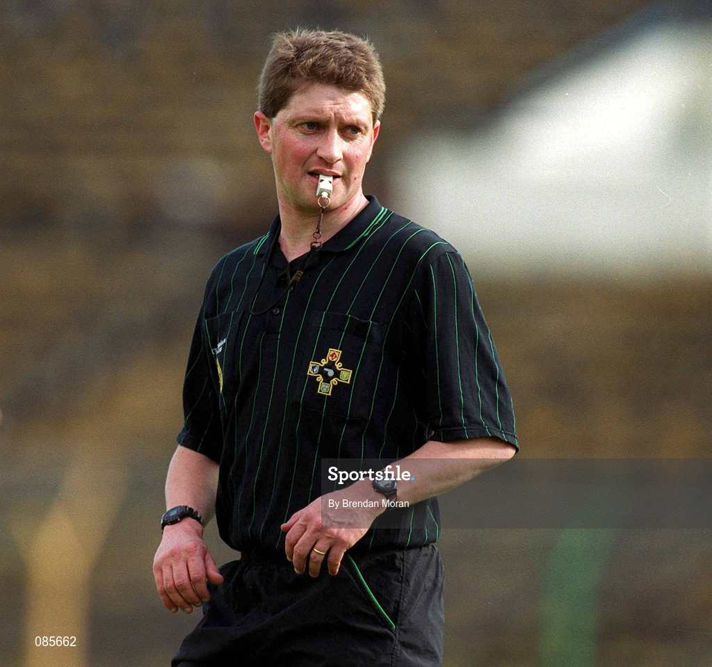 14 April 2002; Referee Barry Kelly during the Allianz National Hurling League Quarter-Final match between Galway and Tipperary at Semple Stadium in Thurles, Tipperary. Photo by Brendan Moran/Sportsfile