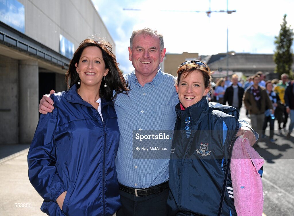 28 August 2011; Dublin supporters Denise, Des and Maria Lynch, from Balinteer, on their way to the GAA Football All-Ireland Championship Semi-Finals, Croke Park, Dublin. Picture credit: Ray McManus / SPORTSFILE