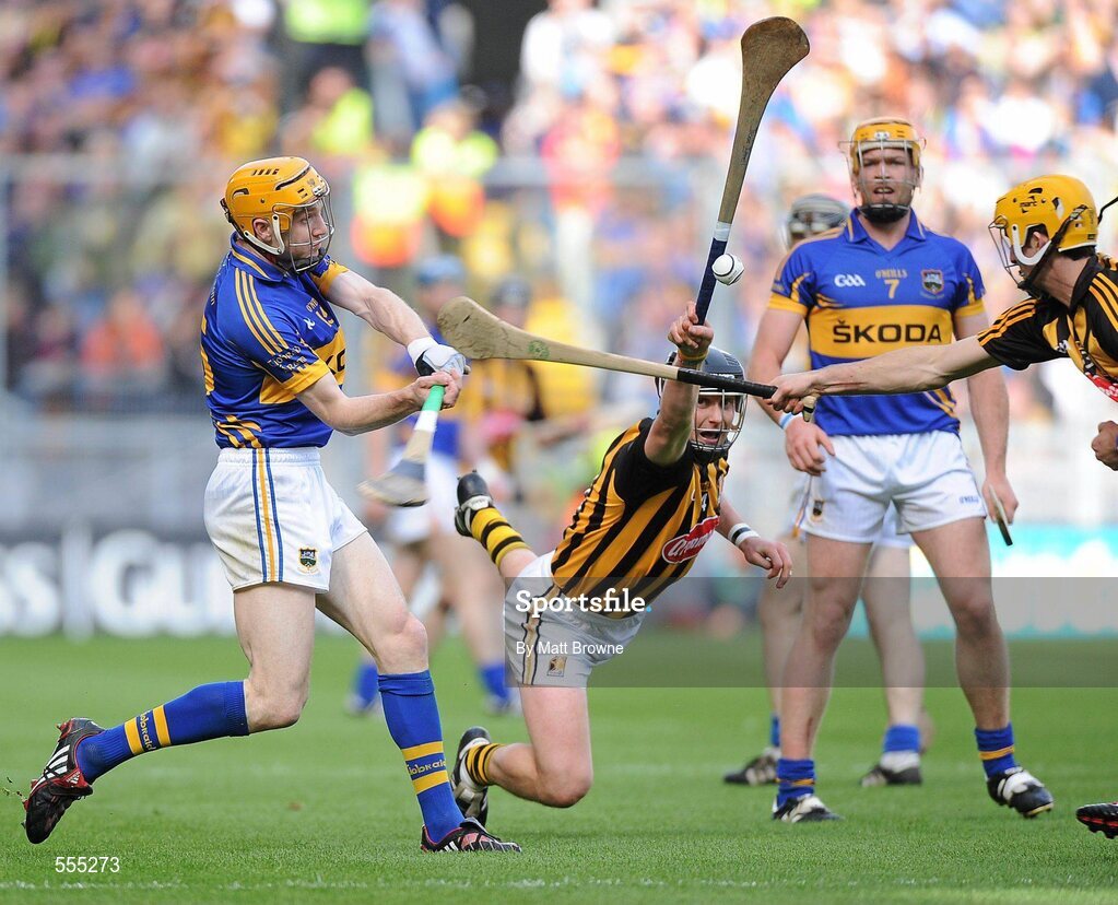 4 September 2011; Lar Corbett, Tipperary, in action against Jackie Tyrrell, 4, and Colin Fennelly, Kilkenny. GAA Hurling All-Ireland Senior Championship Final, Kilkenny v Tipperary, Croke Park, Dublin. Picture credit: Matt Browne / SPORTSFILE
