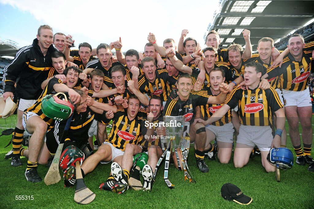 4 September 2011; Kilkenny players celebrate with the Liam MacCarthy Cup. GAA Hurling All-Ireland Senior Championship Final, Kilkenny v Tipperary, Croke Park, Dublin. Picture credit: Matt Browne / SPORTSFILE