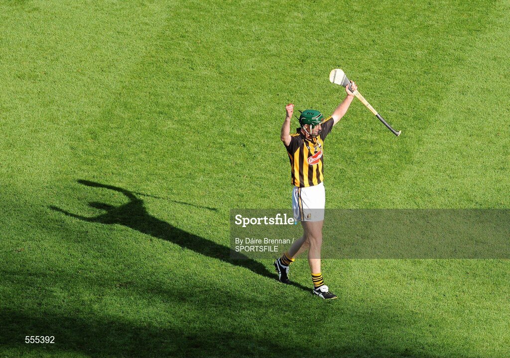 4 September 2011; Henry Shefflin, Kilkenny, celebrates at the final whistle. GAA Hurling All-Ireland Senior Championship Final, Kilkenny v Tipperary, Croke Park, Dublin. Picture credit: Dáire Brennan / SPORTSFILE