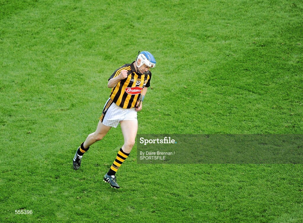 4 September 2011; TJ Reid, Kilkenny, celebrates a second half point. GAA Hurling All-Ireland Senior Championship Final, Kilkenny v Tipperary, Croke Park, Dublin. Picture credit: Dáire Brennan / SPORTSFILE