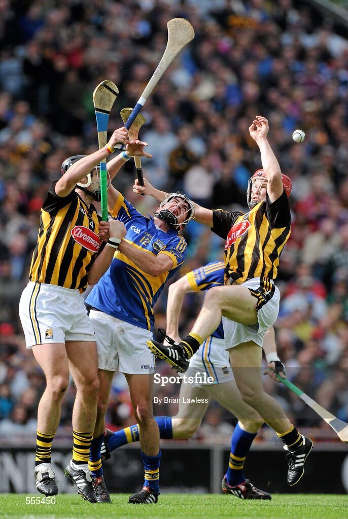 4 September 2011; Tommy Walsh and Jackie Tyrrell, left, Kilkenny, in action against Patrick Maher, Tipperary. GAA Hurling All-Ireland Senior Championship Final, Kilkenny v Tipperary, Croke Park, Dublin. Picture credit: Brian Lawless / SPORTSFILE