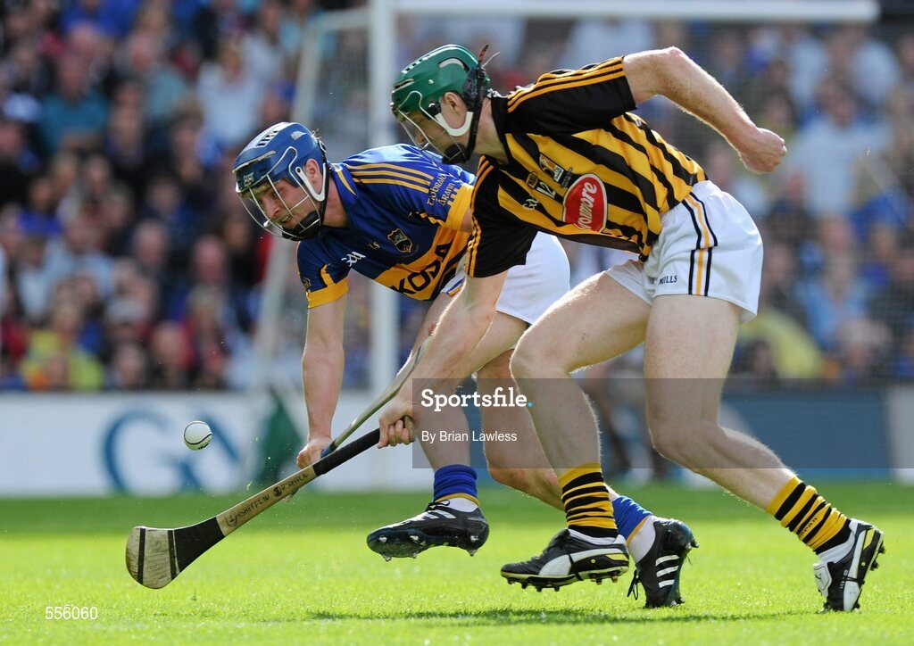 4 September 2011; Paddy Stapleton, Tipperary, in action against Henry Shefflin, Kilkenny. GAA Hurling All-Ireland Senior Championship Final, Kilkenny v Tipperary, Croke Park, Dublin. Picture credit: Brian Lawless / SPORTSFILE