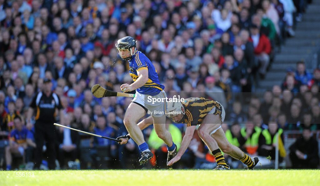 4 September 2011; Gearoid Ryan, Tipperary, in action against Michael Fennelly, Kilkenny. GAA Hurling All-Ireland Senior Championship Final, Kilkenny v Tipperary, Croke Park, Dublin. Picture credit: Brian Lawless / SPORTSFILE