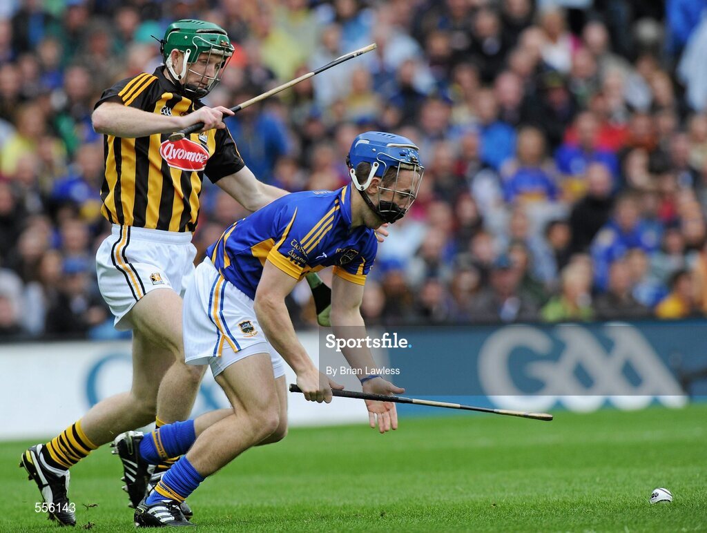 4 September 2011; John O'Keeffe, Tipperary, in action against Henry Shefflin, Kilkenny. GAA Hurling All-Ireland Senior Championship Final, Kilkenny v Tipperary, Croke Park, Dublin. Picture credit: Brian Lawless / SPORTSFILE