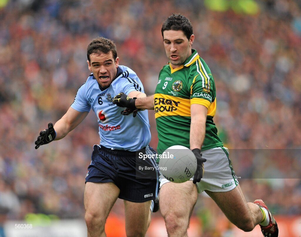 18 September 2011; Bryan Sheehan, Kerry, in action against Ger Brennan, Dublin. GAA Football All-Ireland Senior Championship Final, Kerry v Dublin, Croke Park, Dublin. Picture credit: Barry Cregg / SPORTSFILE