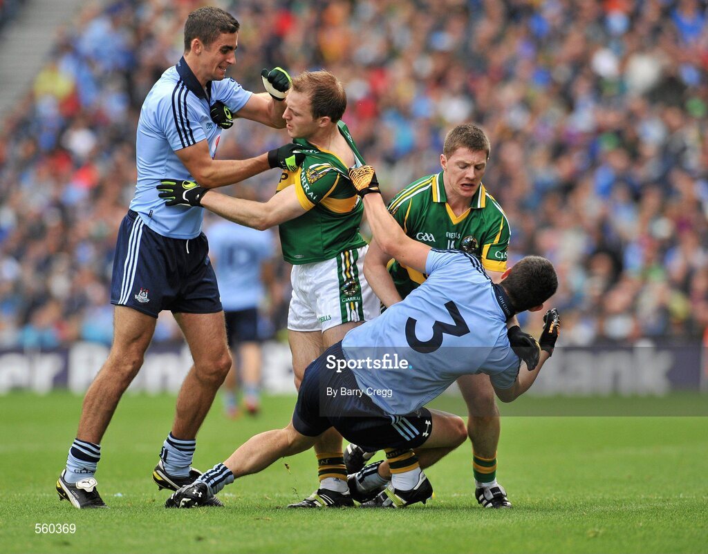 18 September 2011; James McCarthy, left, Dublin, and Darran O'Sullivan, right, Kerry have a confrontation as do Rory O'Carroll, right, and Kieran O'Leary. GAA Football All-Ireland Senior Championship Final, Kerry v Dublin, Croke Park, Dublin. Picture credit: Barry Cregg / SPORTSFILE