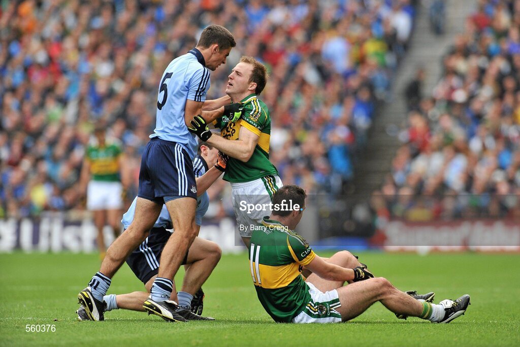 18 September 2011; James McCarthy, Dublin, and Darran O'Sullivan, Kerry, have a confrontation after Declan O'Sullivan, right, was fouled by Rory O'Carroll. GAA Football All-Ireland Senior Championship Final, Kerry v Dublin, Croke Park, Dublin. Picture credit: Barry Cregg / SPORTSFILE