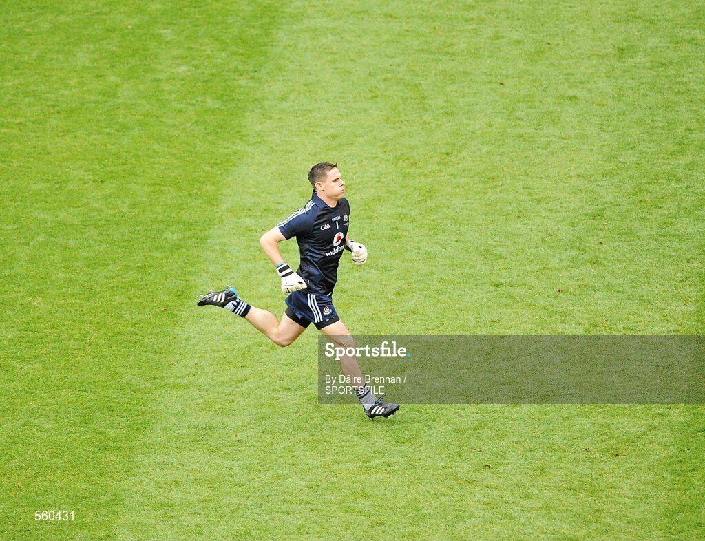 18 September 2011; Stephen Cluxton returns to his goal after scoring the winning point for Dublin. GAA Football All-Ireland Senior Championship Final, Kerry v Dublin, Croke Park, Dublin. Picture credit: Dáire Brennan / SPORTSFILE
