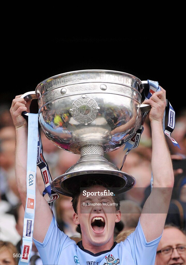 18 September 2011; Kevin Nolan, Dublin, lifts the Sam Maguire Cup. GAA Football All-Ireland Senior Championship Final, Kerry v Dublin, Croke Park, Dublin. Picture credit: Stephen McCarthy / SPORTSFILE