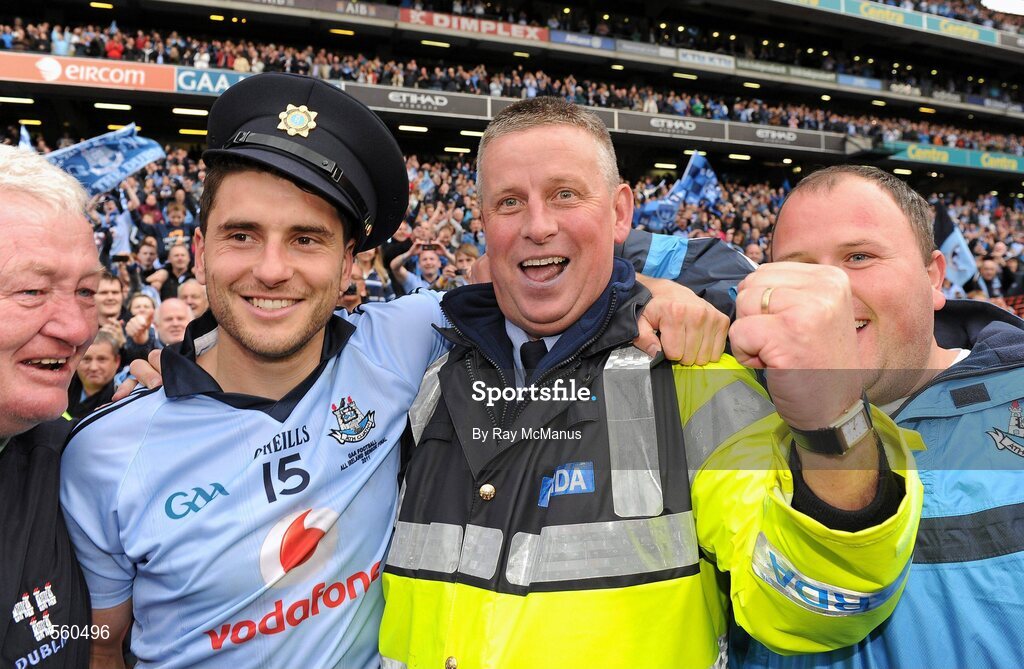 18 September 2011; Bernard Brogan celebrates with former Dublin manager Garda Paul Caffrey and former selector Dave Billings, left. GAA Football All-Ireland Senior Championship Final, Kerry v Dublin, Croke Park, Dublin. Picture credit: Ray McManus / SPORTSFILE