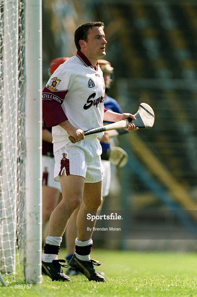 14 April 2002; Galway goalkeeper Liam Donoghue during the Allianz National Hurling League Quarter-Final match between Galway and Tipperary at Semple Stadium in Thurles, Tipperary. Photo by Brendan Moran/Sportsfile