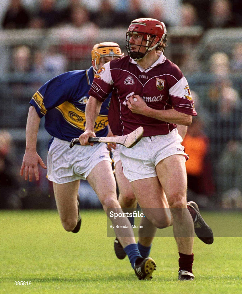 14 April 2002; Declan O'Brien of Galway during the Allianz National Hurling League Quarter-Final match between Galway and Tipperary at Semple Stadium in Thurles, Tipperary. Photo by Brendan Moran/Sportsfile