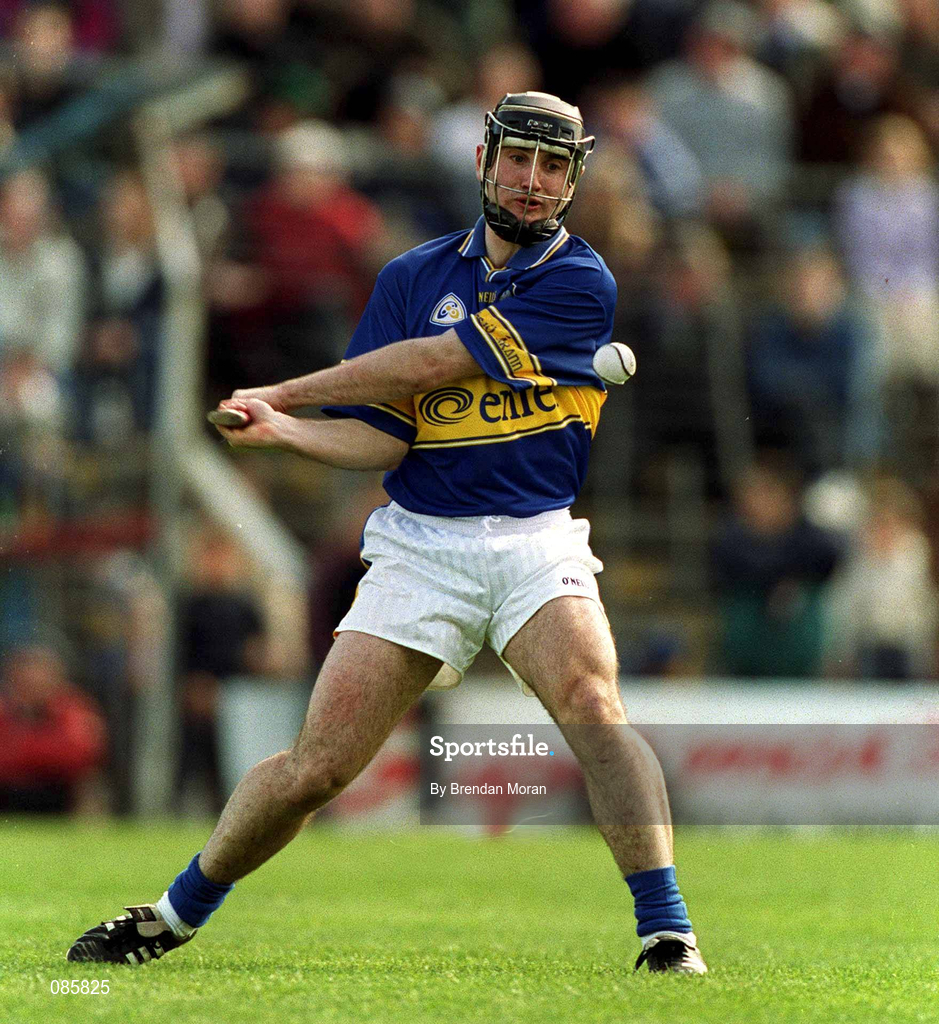 14 April 2002; Eoin Kelly of Tipperary during the Allianz National Hurling League Quarter-Final match between Galway and Tipperary at Semple Stadium in Thurles, Tipperary. Photo by Brendan Moran/Sportsfile