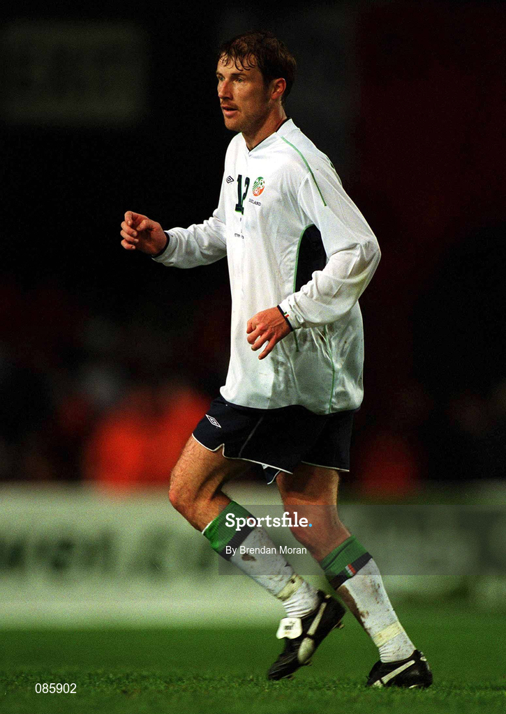 17 April 2002; Kenny Cunningham of Republic of Ireland during the International Friendly match between Republic of Ireland and USA at Lansdowne Road in Dublin. Photo by Brendan Moran/Sportsfile