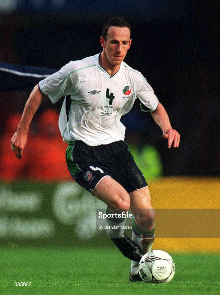17 April 2002; Andy O'Brien of Republic of Ireland during the International Friendly match between Republic of Ireland and USA at Lansdowne Road in Dublin. Photo by Brendan Moran/Sportsfile
