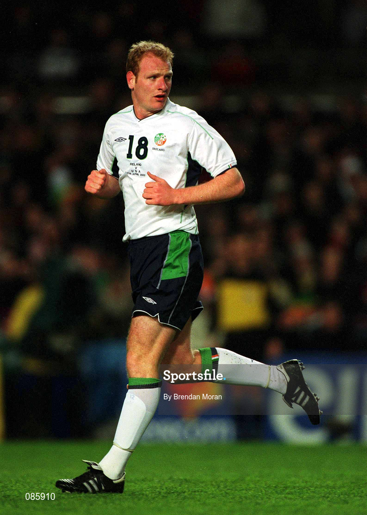 17 April 2002; Gary Doherty of Republic of Ireland during the International Friendly match between Republic of Ireland and USA at Lansdowne Road in Dublin. Photo by Brendan Moran/Sportsfile