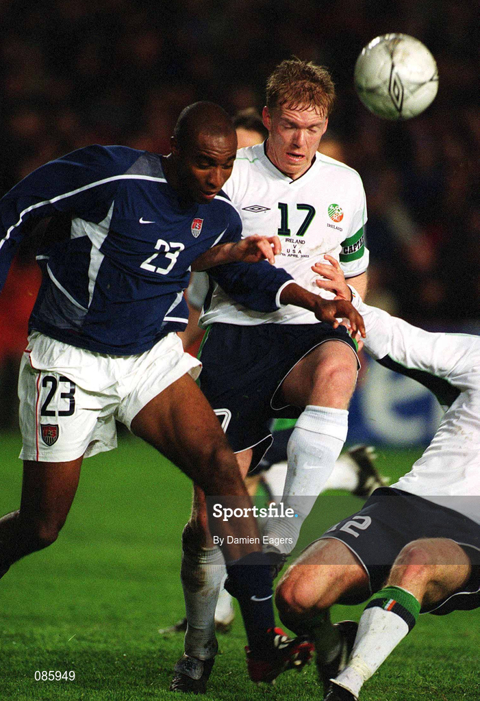 17 April 2002; Eddie Pope of USA in action against Steve Staunton of Republic of Ireland during the International Friendly match between Republic of Ireland and USA at Lansdowne Road in Dublin. Photo by Damien Eagers/Sportsfile