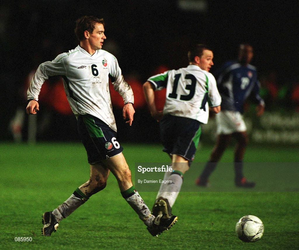 17 April 2002; Colin Healy of Republic of Ireland during the International Friendly match between Republic of Ireland and USA at Lansdowne Road in Dublin. Photo by Damien Eagers/Sportsfile