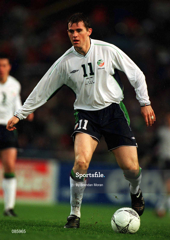 17 April 2002; Kevin Kilbane of Republic of Ireland during the International Friendly match between Republic of Ireland and USA at Lansdowne Road in Dublin. Photo by Brendan Moran/Sportsfile