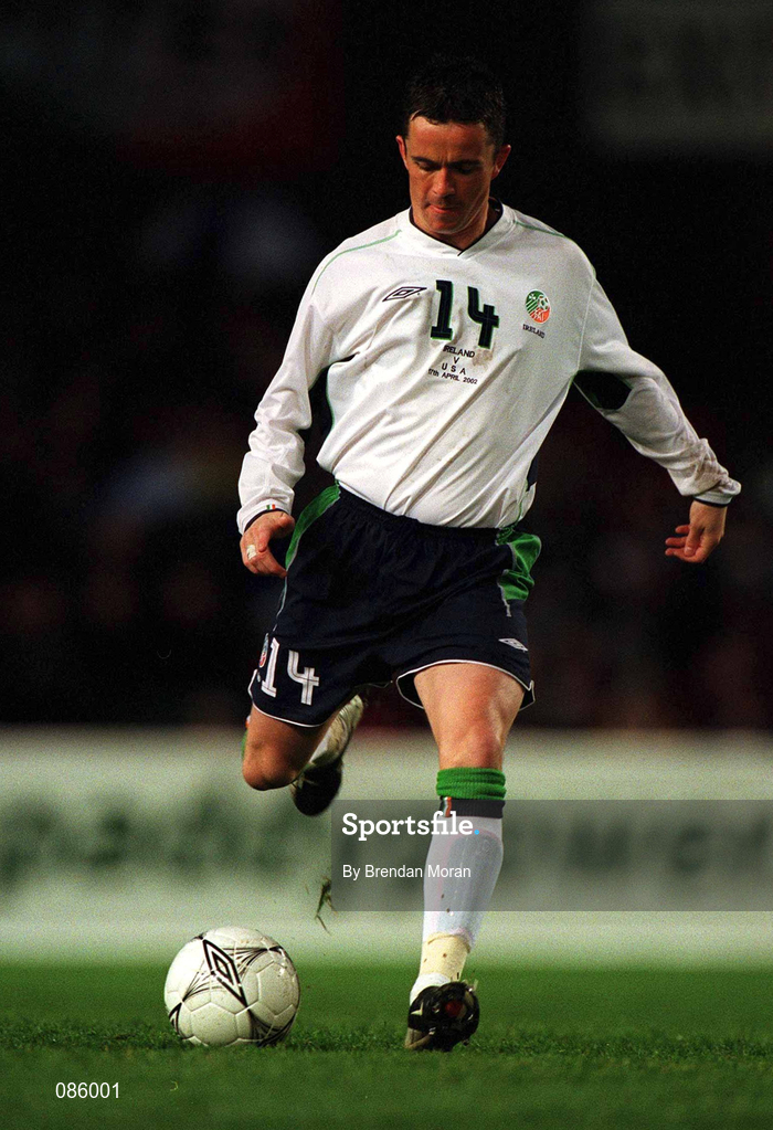 17 April 2002; Gary Kelly of Republic of Ireland during the International Friendly match between Republic of Ireland and USA at Lansdowne Road in Dublin. Photo by Brendan Moran/Sportsfile