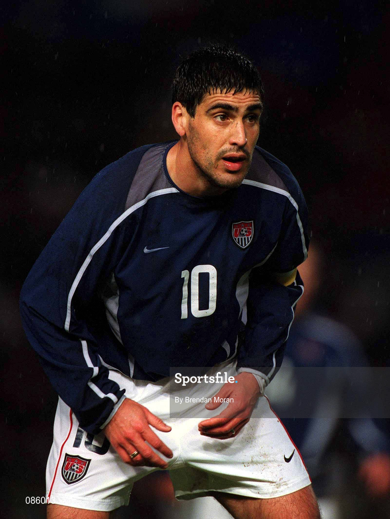 17 April 2002; Claudio Reyna of USA during the International Friendly match between Republic of Ireland and USA at Lansdowne Road in Dublin. Photo by Brendan Moran/Sportsfile